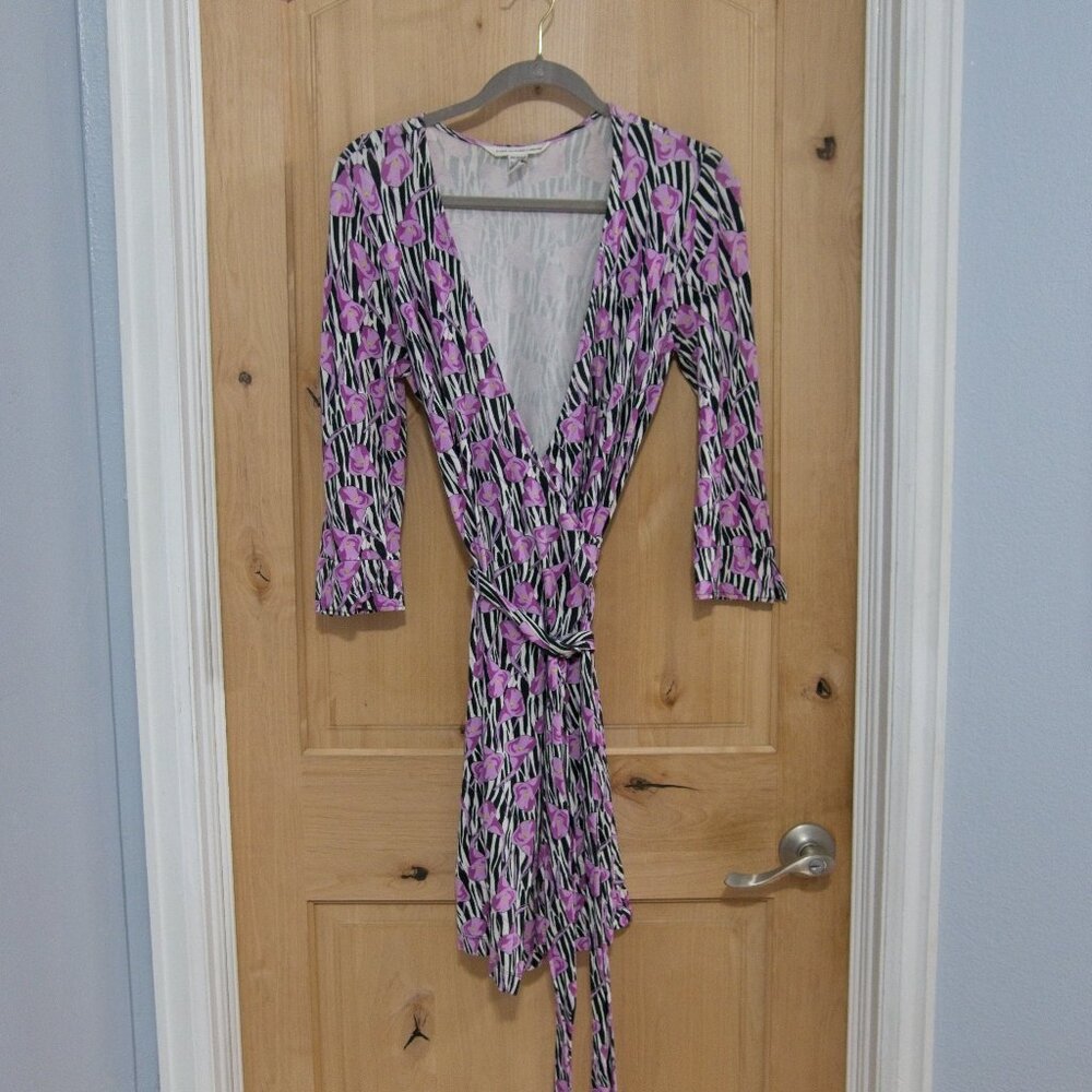 DIANE VON FURSTNBERG wrap dress, size 8